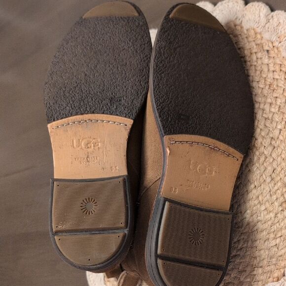 UGG Men's Baldvin Tan Suede Chelsea Boots Size 9.5 - Picture 9 of 11